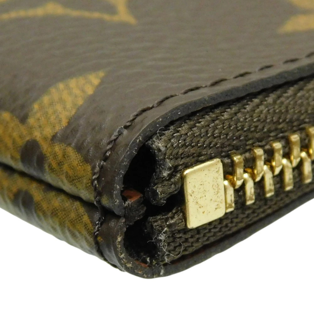 LOUIS VUITTON Pochette Brown